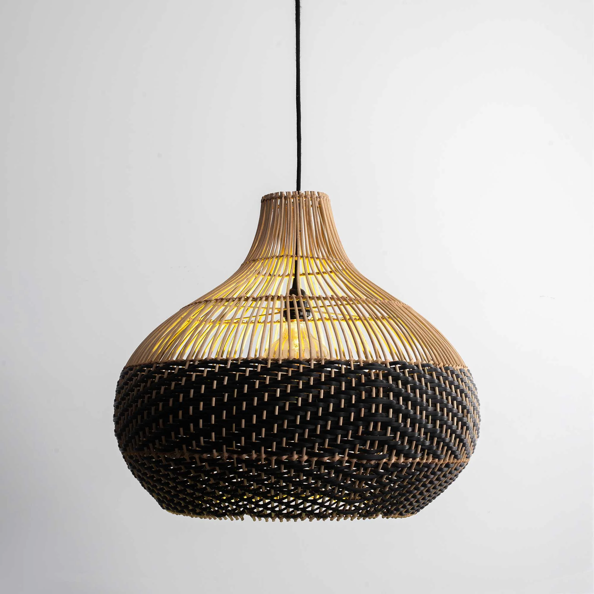 BATO LAMP
