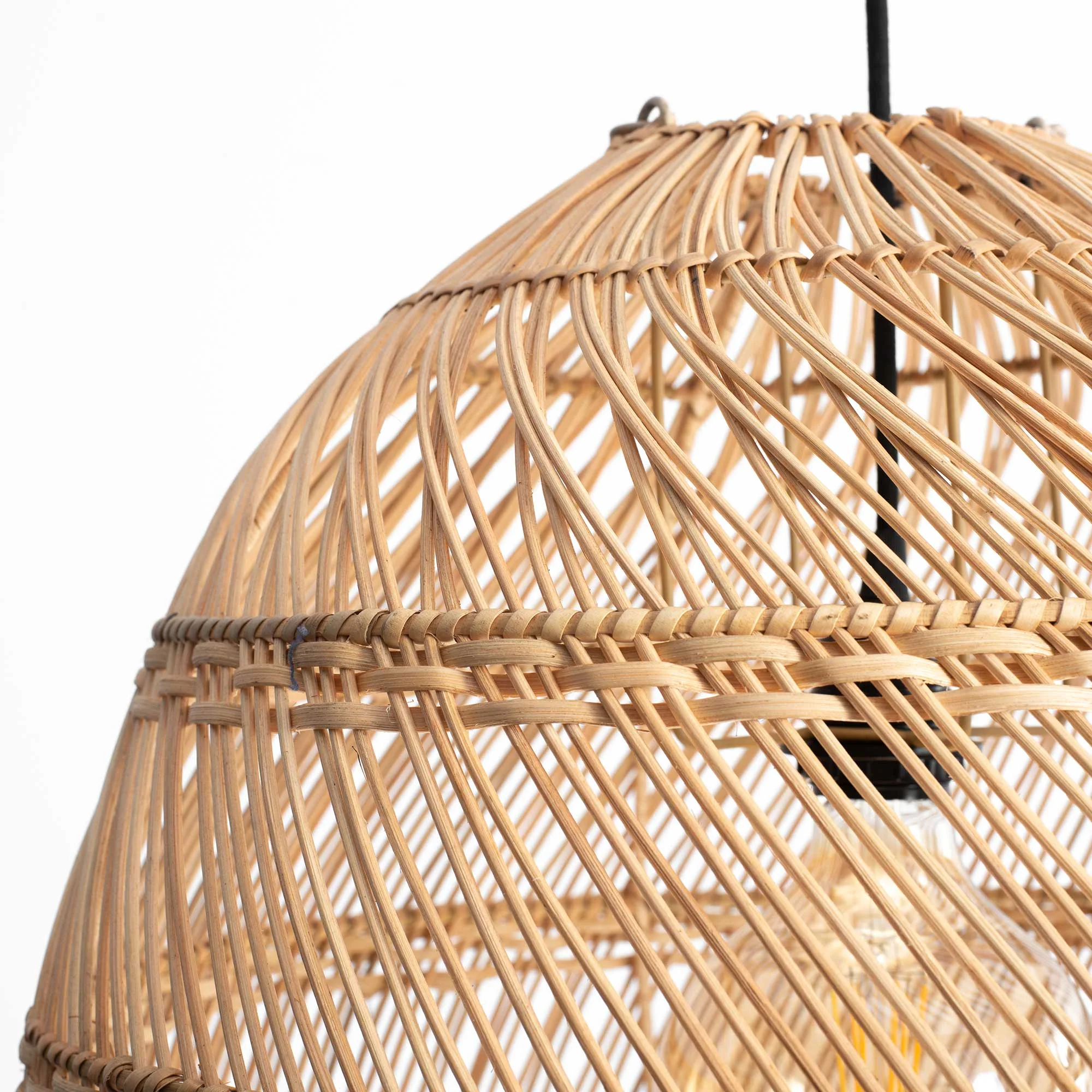 NATURAL RATTAN PENDANT LAMP Thumbnail