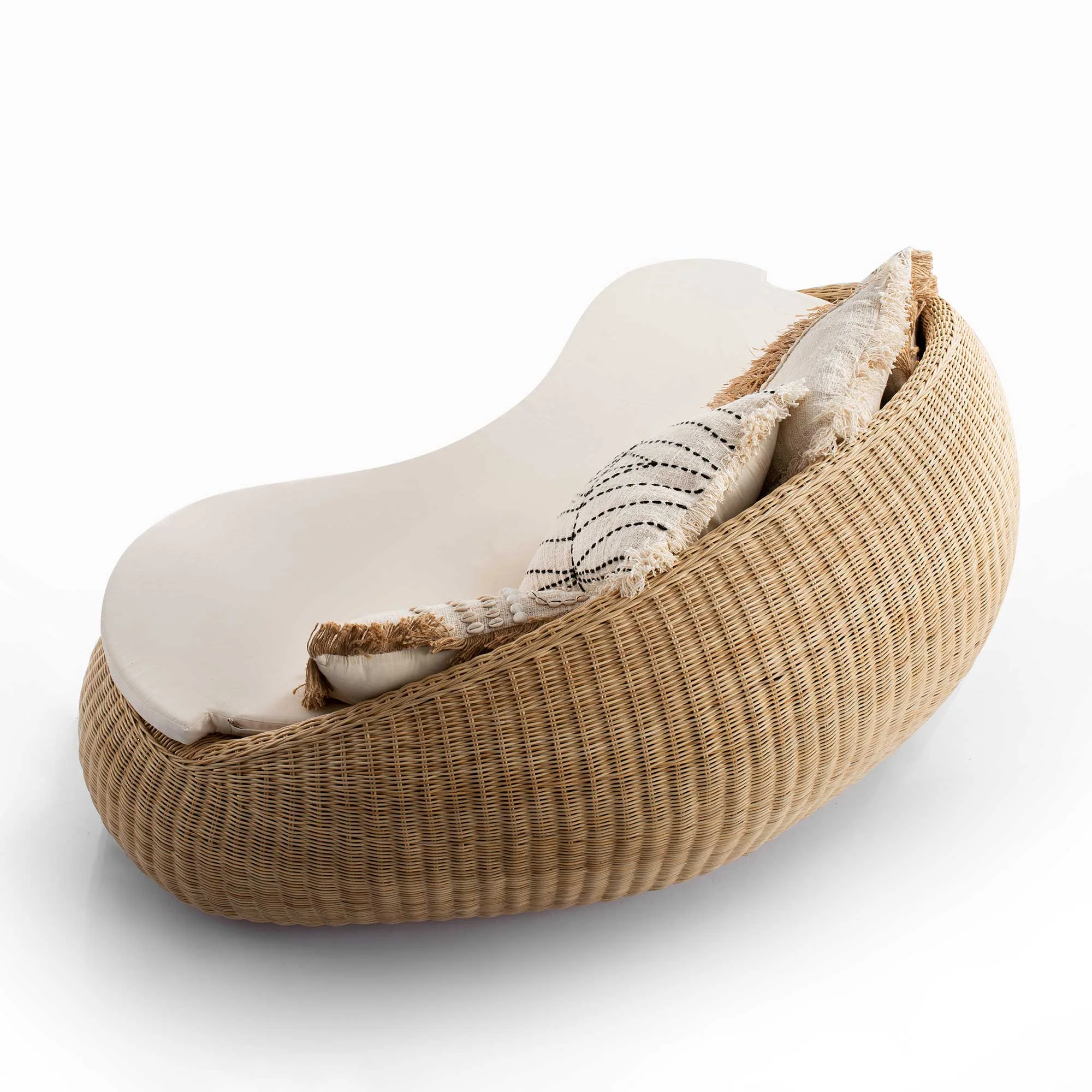 LOVE SOFA RATTAN Thumbnail