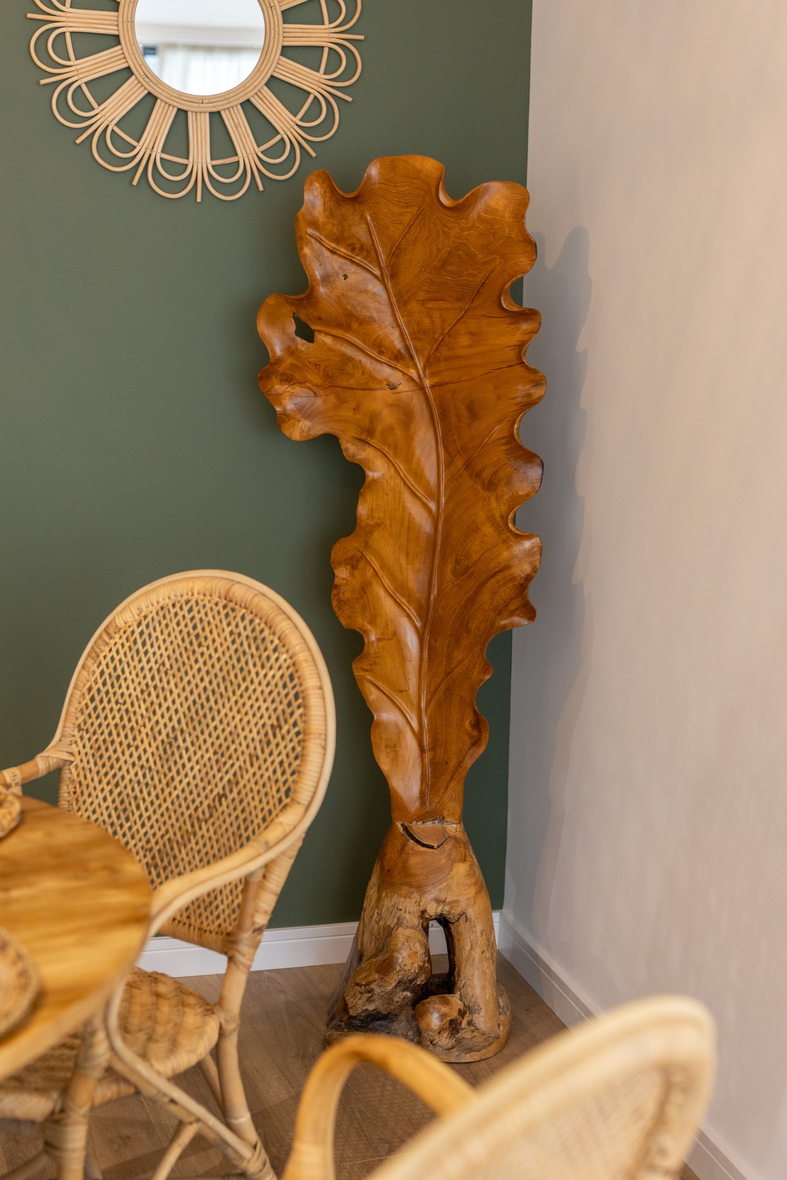 LEAF WOOD DECOR Thumbnail