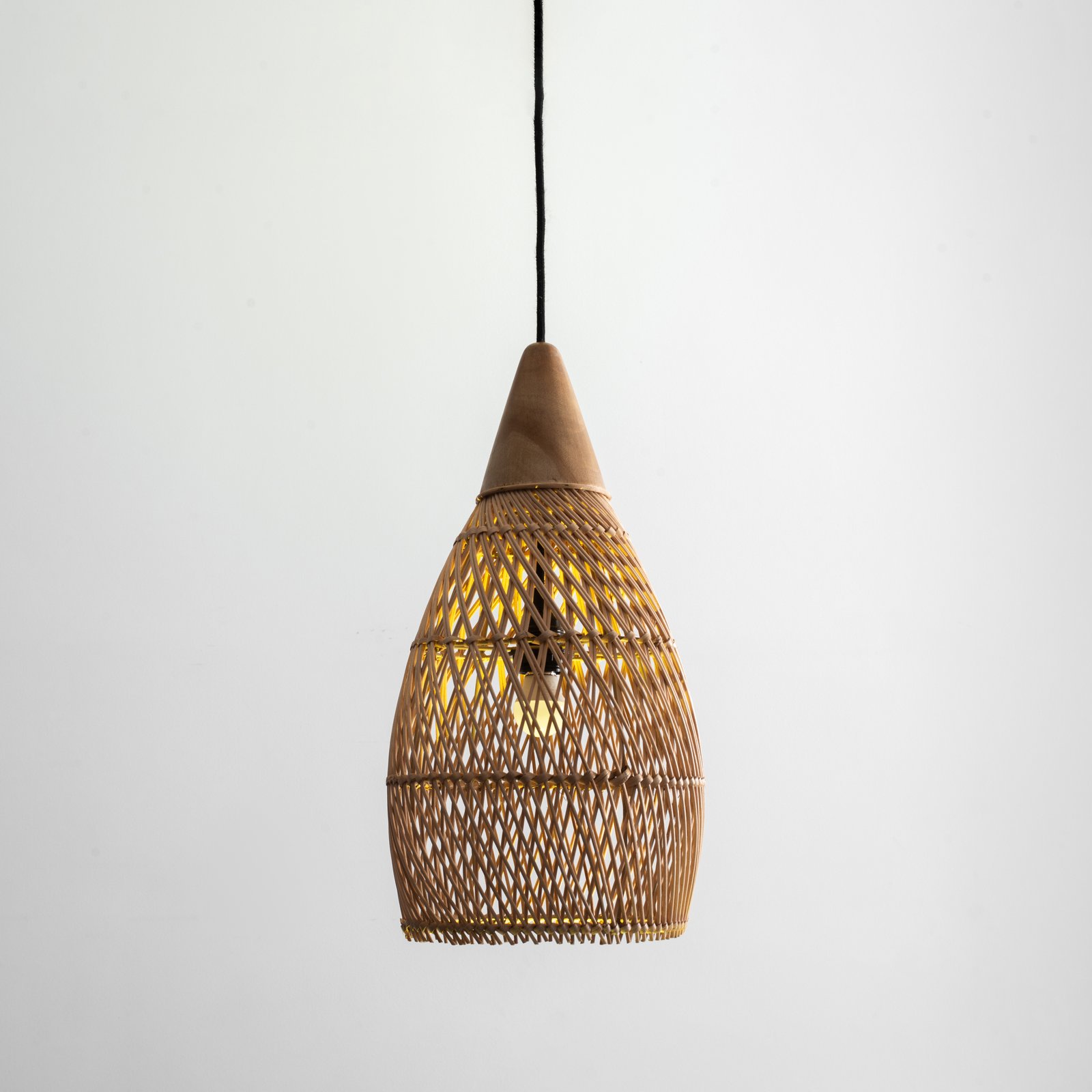 Hornet pendant lamp Thumbnail